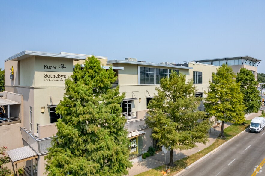 More Photos Of 524 N Lamar Blvd, Austin Office For Sale