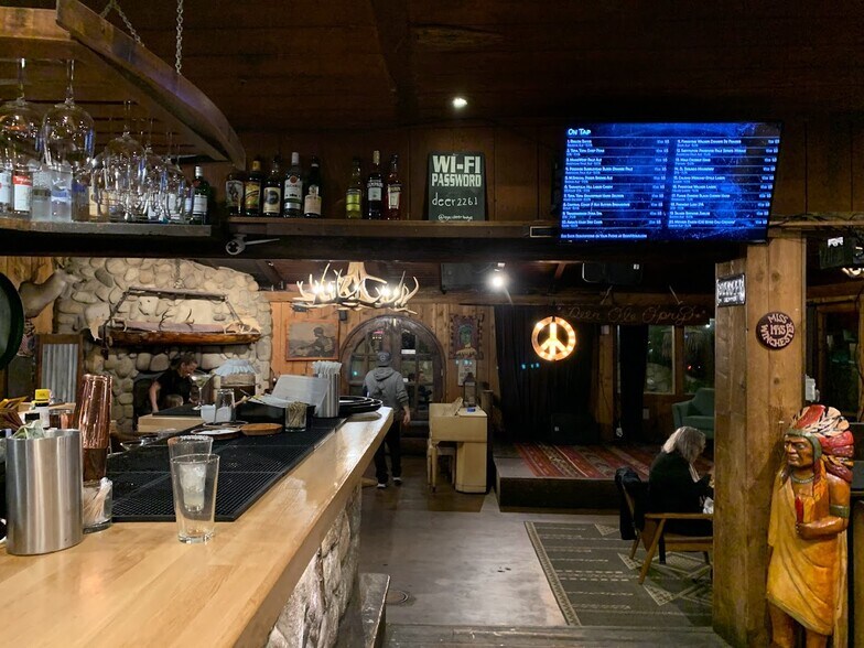 More Photos Of 2261 Maricopa Hwy, Ojai General Retail For Lease