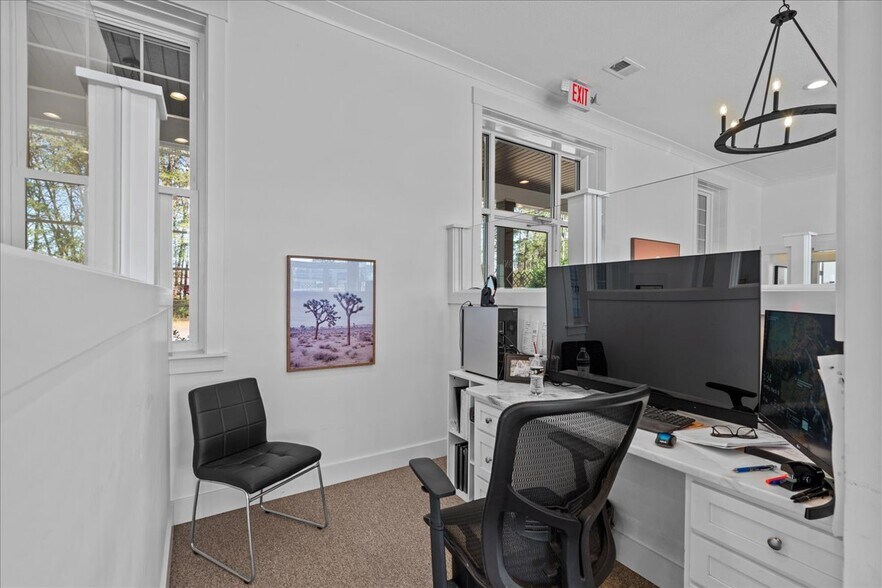 More Photos Of 100 Inman Rd, Lyman Office For Sale