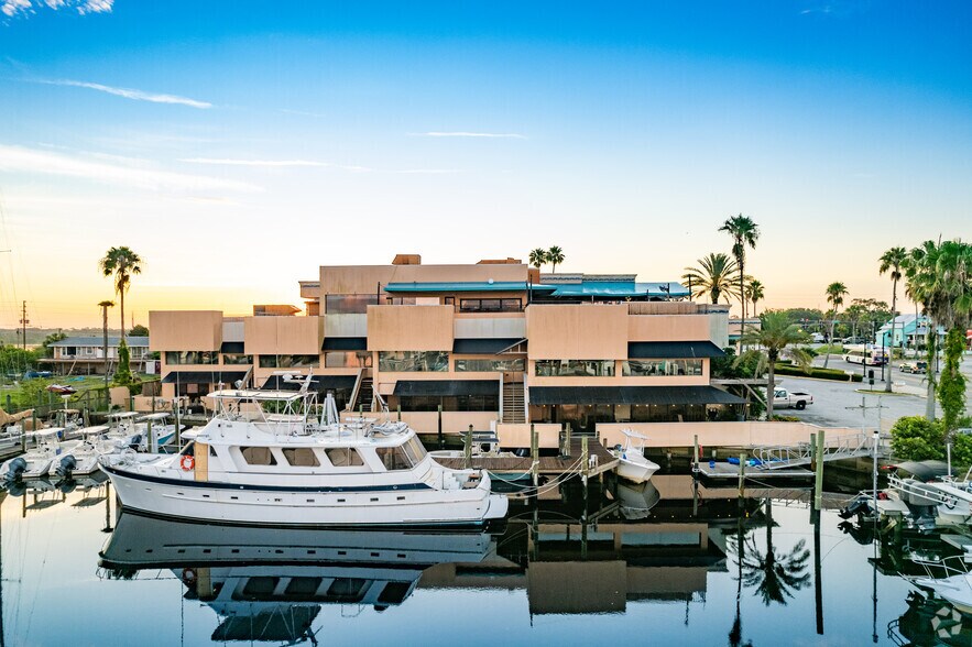 More Photos Of 10 W Dodecanese Blvd, Tarpon Springs General Retail For Sale