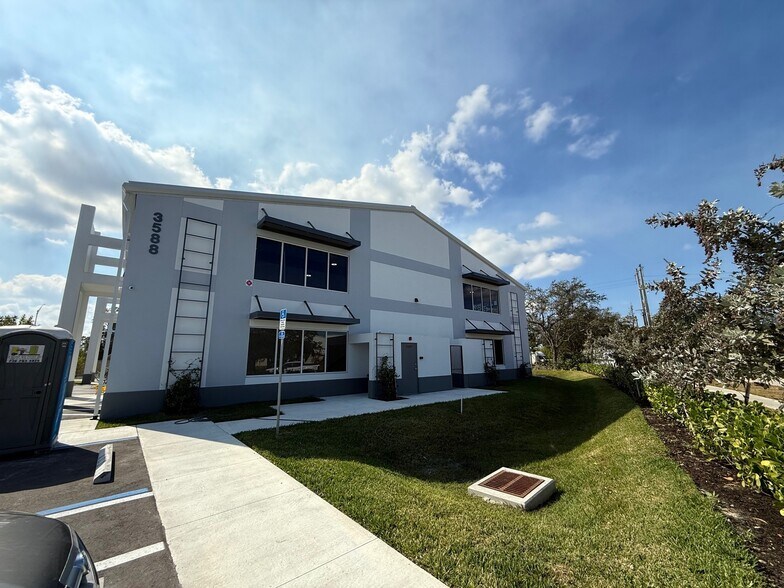 More Photos Of 3584 Plover, Naples Warehouse For Sale