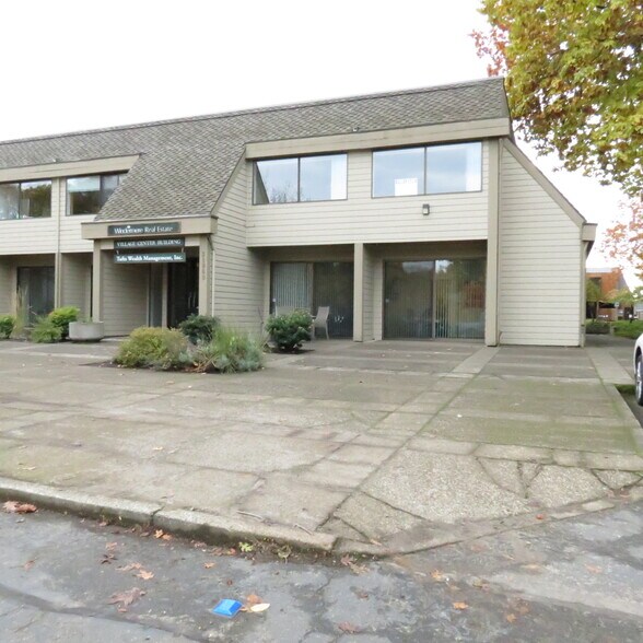 More Photos Of 31960 SW Charbonneau Dr, Wilsonville Office For Lease
