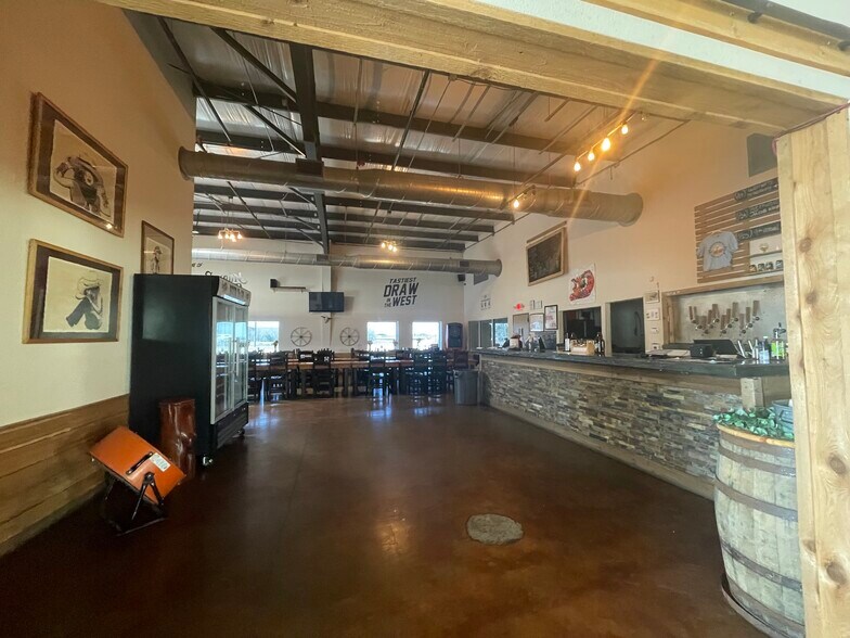 More Photos Of 105 Magellan Cir, Webster Light Manufacturing For Lease