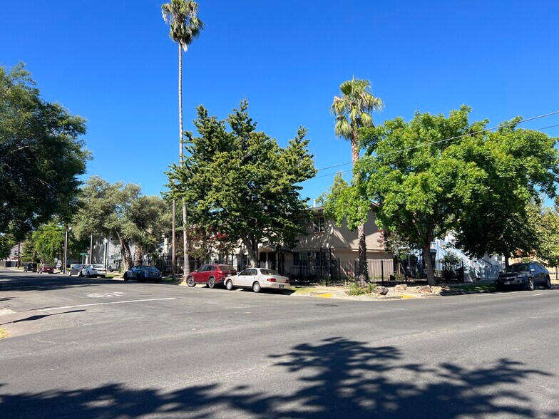More Photos Of 2700 32nd St, Sacramento Multifamily For Sale