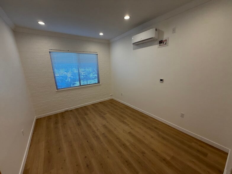 More Photos Of 444 N Larchmont Blvd, Los Angeles Office For Lease