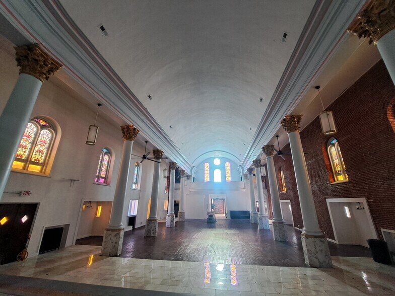 More Photos Of 1935 Sidney St, Saint Louis Religious Facility For Lease