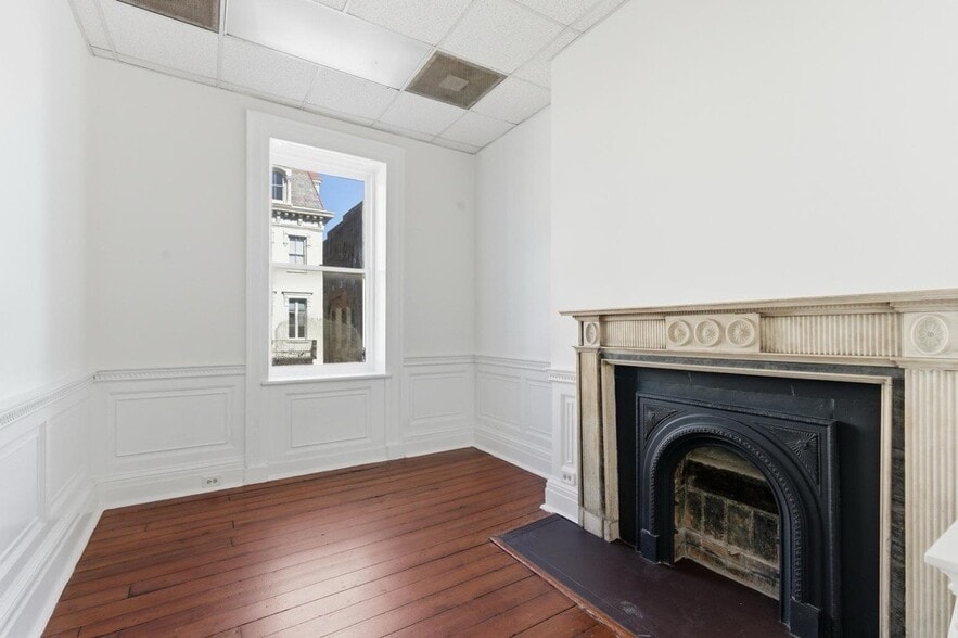 More Photos Of 61 Broad St, Charleston Office Residential For Lease