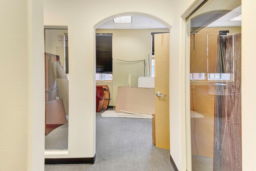 More Photos Of 88 Inverness Cir E, Englewood Medical For Sale