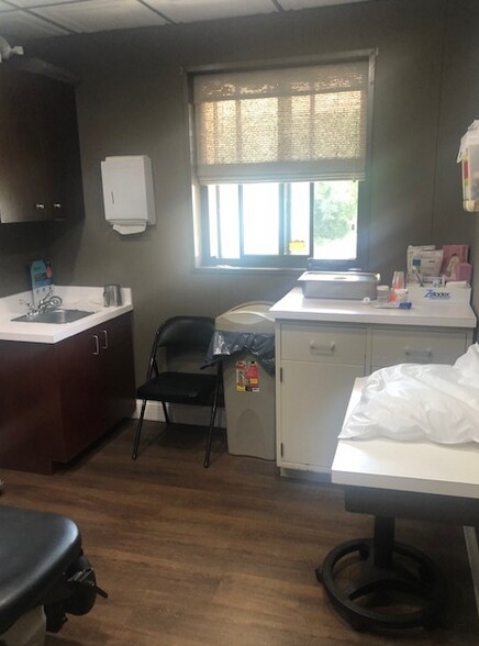 More Photos Of 20 Hospital Dr, Toms River Medical For Lease