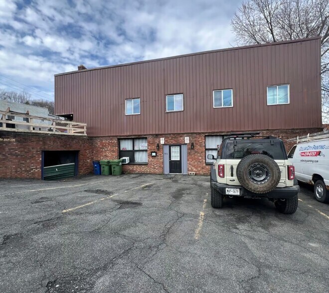 More Photos Of 71 Columbia St, Cohoes Distribution For Sale
