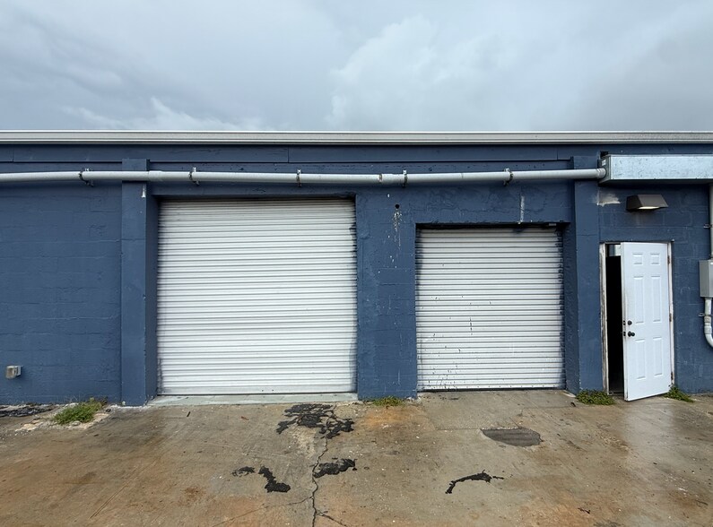 More Photos Of 519 Delaware Ave, Fort Pierce Freestanding For Lease