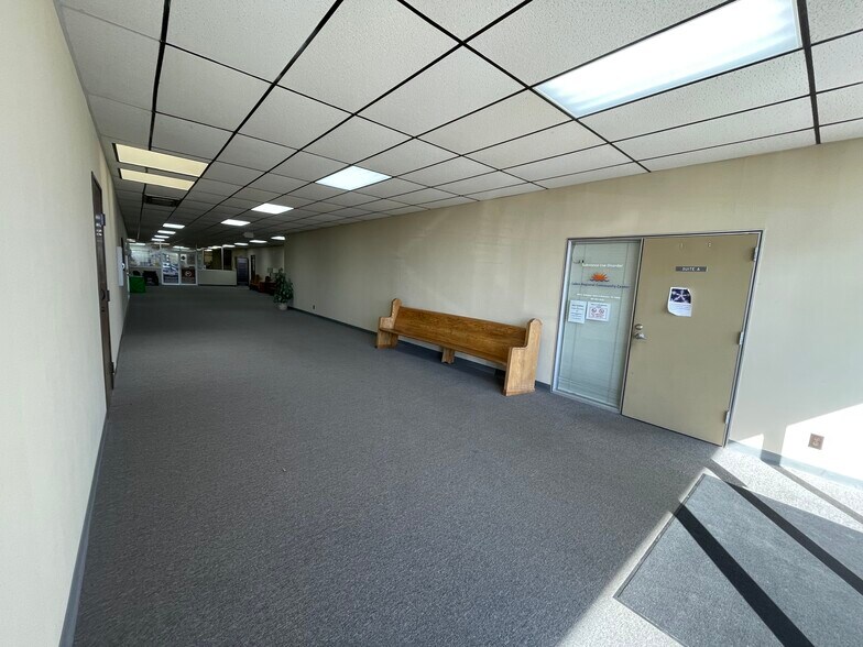 More Photos Of 809 Gallagher Dr, Sherman General Retail For Sale