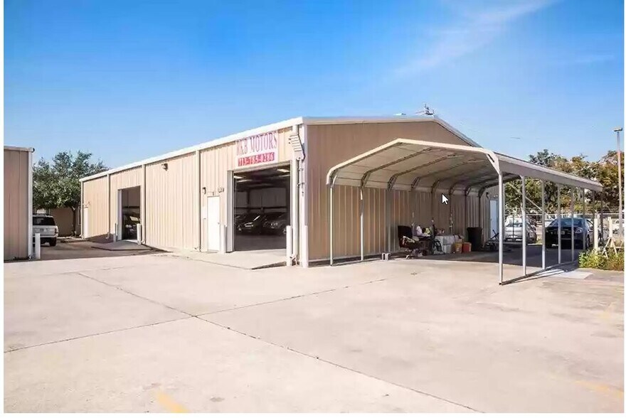 More Photos Of 9108-9110 Clarkcrest St, Houston Showroom For Lease