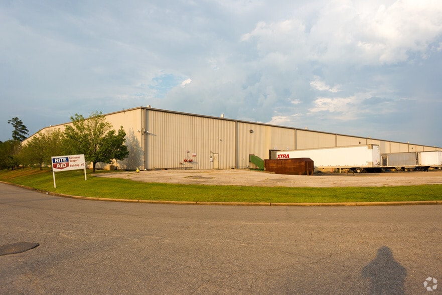 More Photos Of 10400 Technology Dr, Cottondale Warehouse For Sale