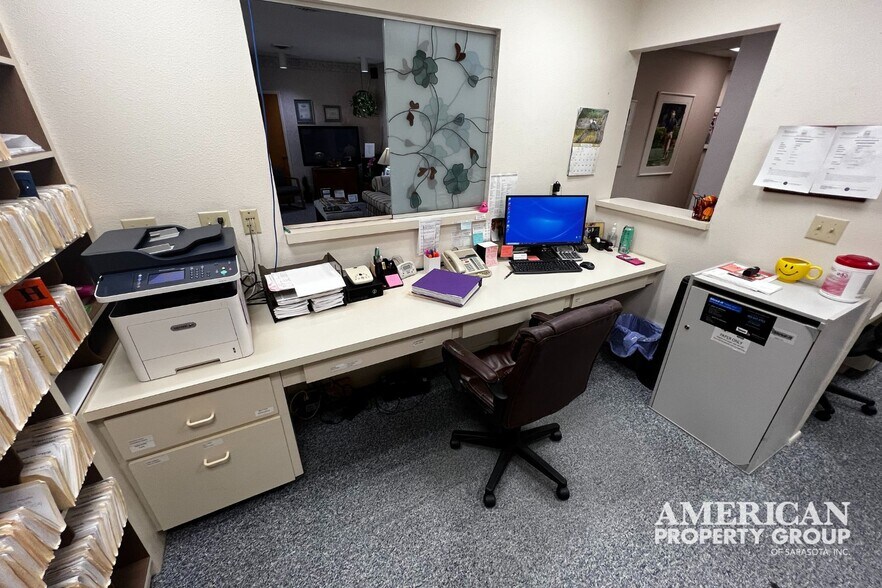 More Photos Of 101 San Marco Dr, Venice Medical For Sale