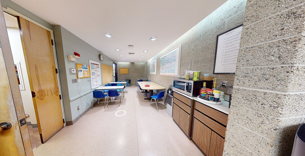 More Photos Of 145 Thunder Dr, Vista Medical For Lease