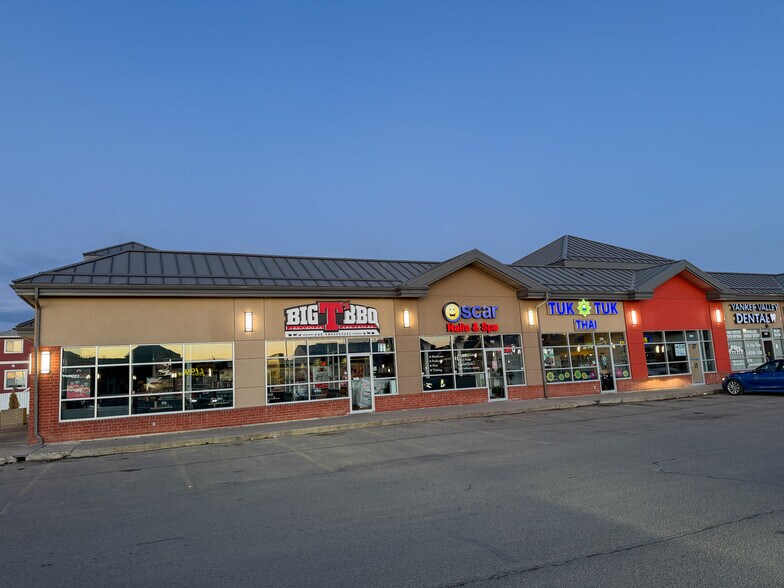 More Photos Of 960 Yankee Valley Blvd SE, Airdrie General Retail For Lease