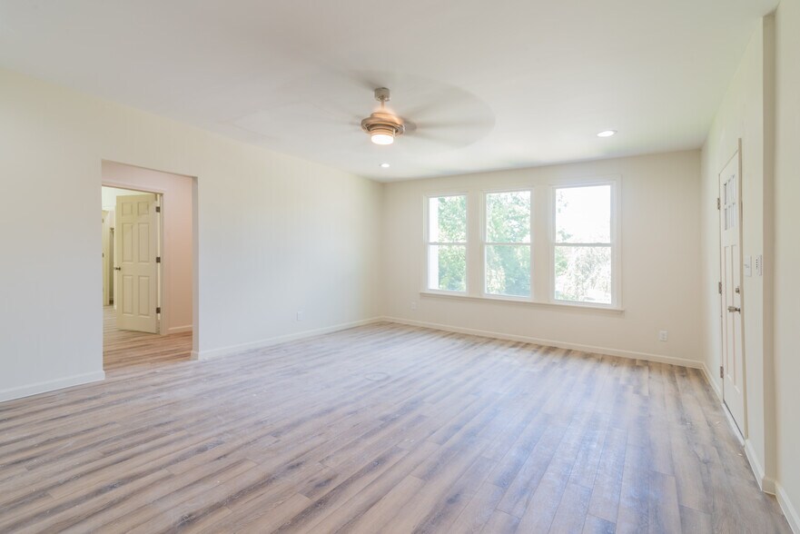 More Photos Of 506 E Marion St, Shelby Apartments For Sale