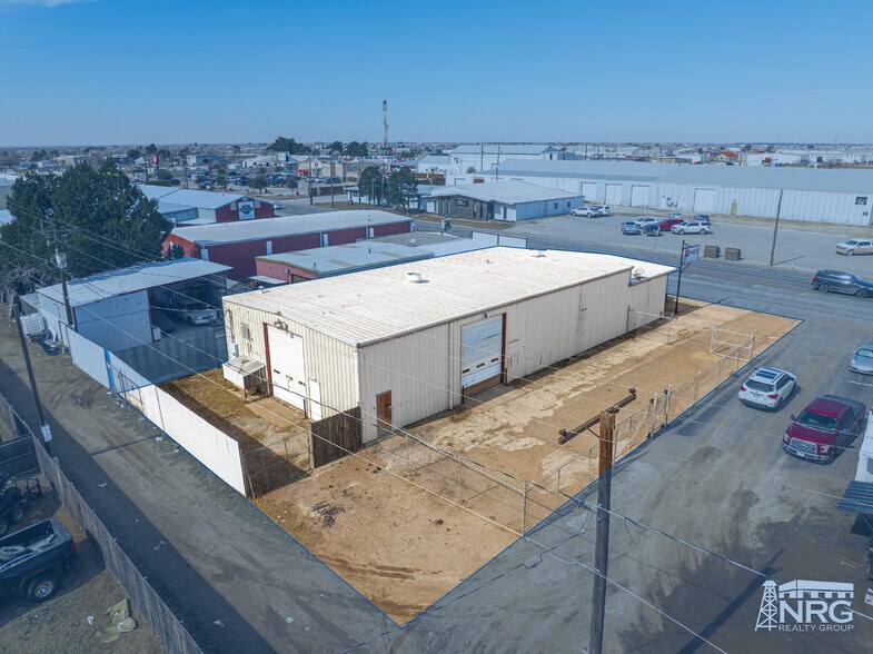 More Photos Of 130 E 52nd St, Odessa Industrial For Sale