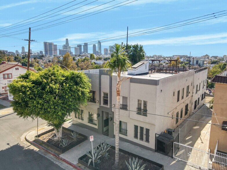 More Photos Of 2300 Bellevue Ave, Los Angeles Apartments For Sale