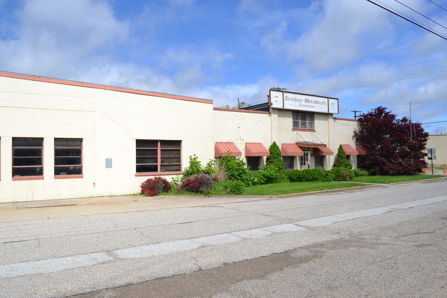 More Photos Of 315 Poston Dr, Crawfordsville Manufacturing For Sale