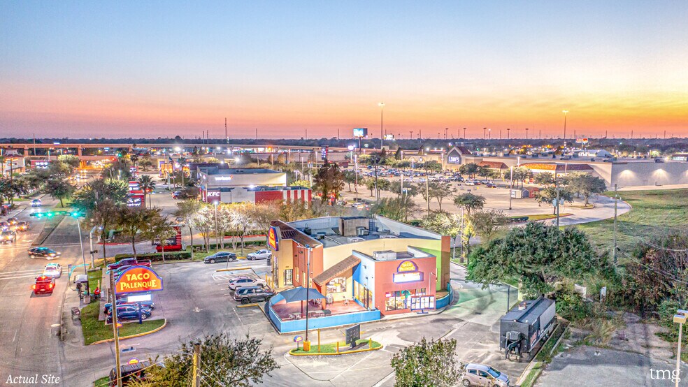 More Photos Of 3000 Woodridge Dr, Houston General Retail For Sale