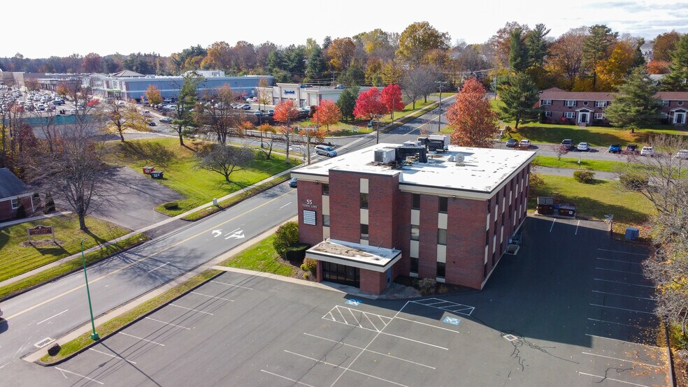 More Photos Of 55 Town Line Rd, Wethersfield Medical For Lease