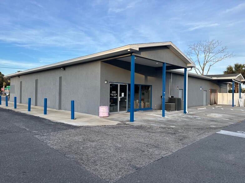 More Photos Of 463146-463148 Us-17, Yulee Freestanding For Sale