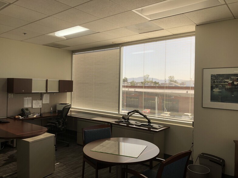 More Photos Of 8550 Balboa Blvd, Northridge Office For Lease