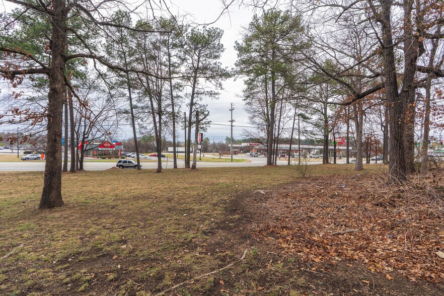 Primary Photo Of 6182 Lee Hwy, Chattanooga Land For Sale