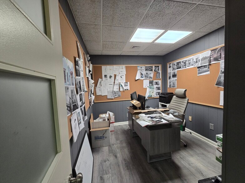 More Photos Of 3212 Jean Dr, Memphis Warehouse For Sale