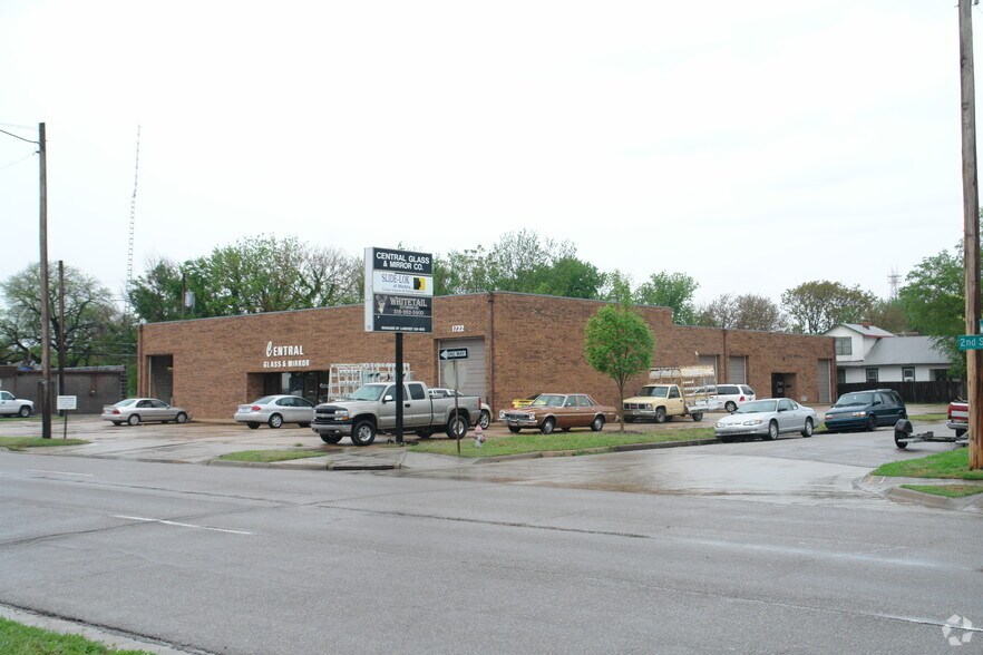 Primary Photo Of 1722 E 2nd St, Wichita Warehouse For Lease