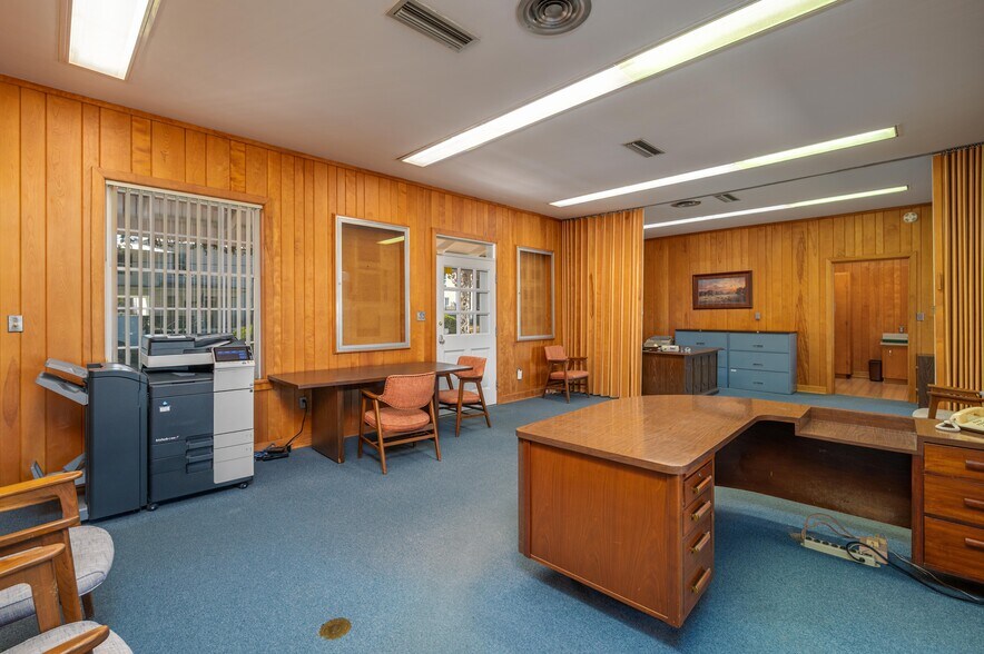 More Photos Of 510 E Parker St, Bartow Office For Sale