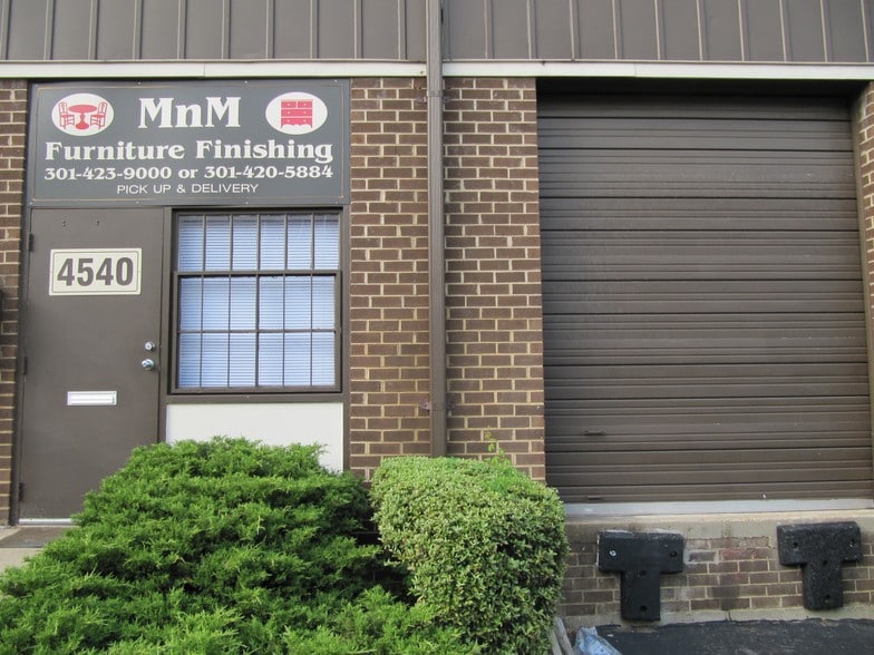 More Photos Of 4544 Beech Rd, Temple Hills Warehouse For Lease
