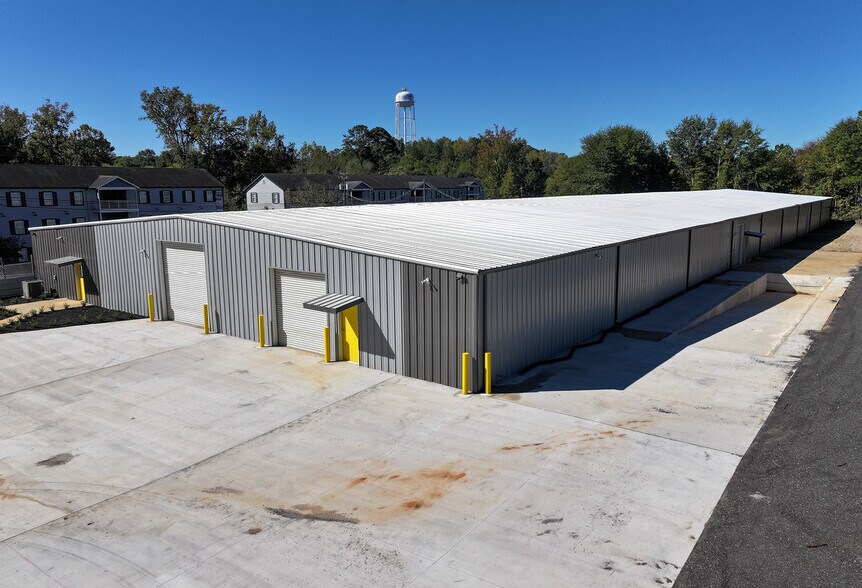 More Photos Of 701 Lovvorn Rd, Carrollton Warehouse For Lease