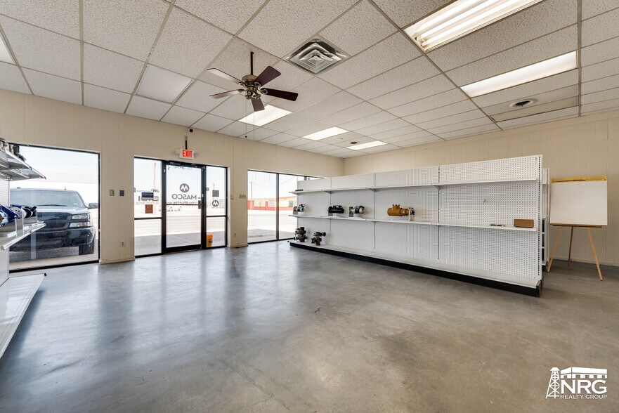 More Photos Of 130 E 52nd St, Odessa Industrial For Sale