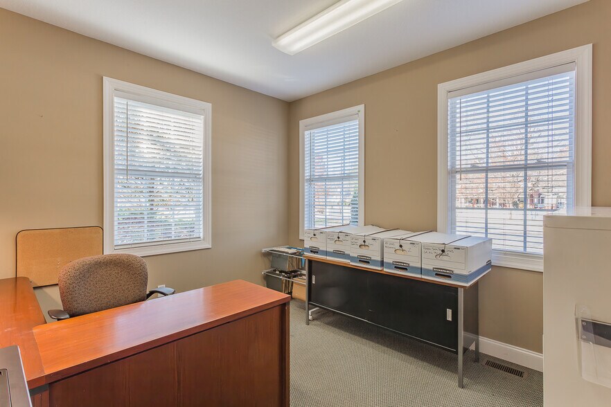 More Photos Of 3222 Ocoee St, Cleveland Medical For Sale