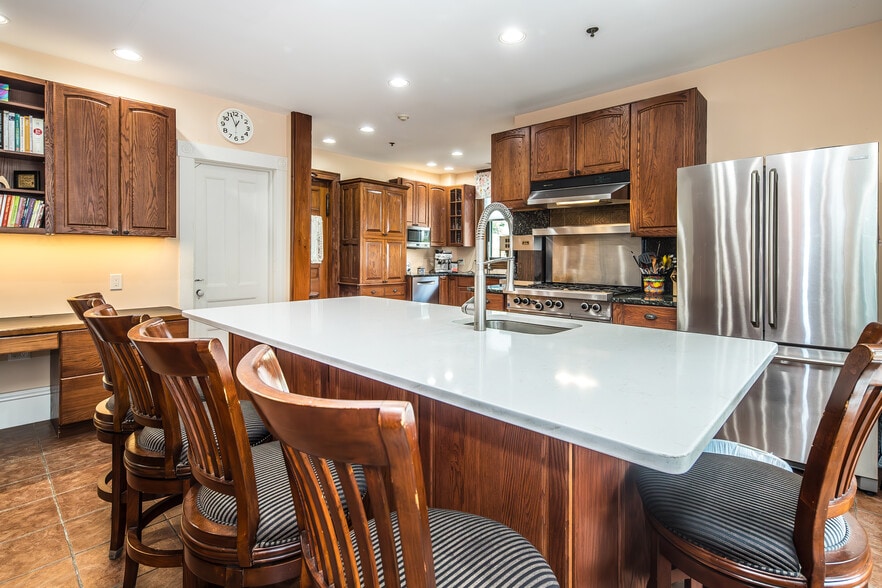More Photos Of 70 N Main St, Rutland Hospitality For Sale
