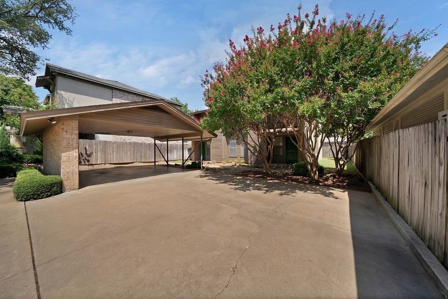 More Photos Of 2415 Sanguinet St, Fort Worth Apartments For Sale