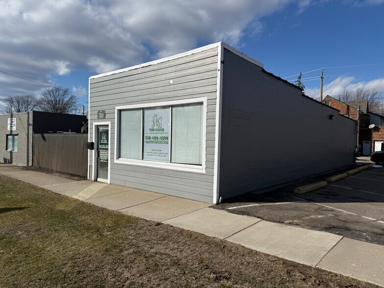 More Photos Of , Madison Heights Unknown For Sale