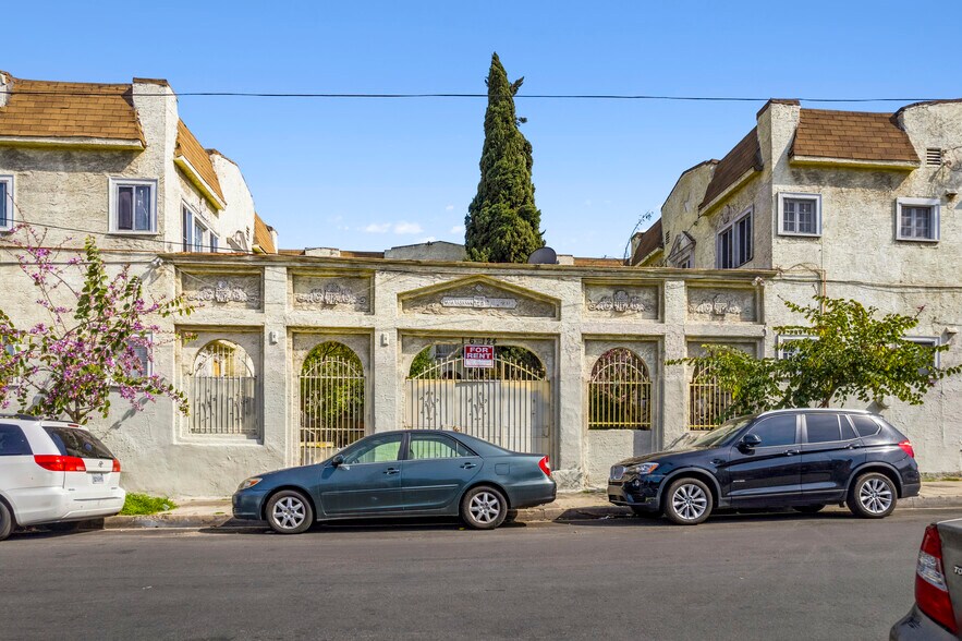 More Photos Of 116-124 S Mathews St, Los Angeles Apartments For Sale