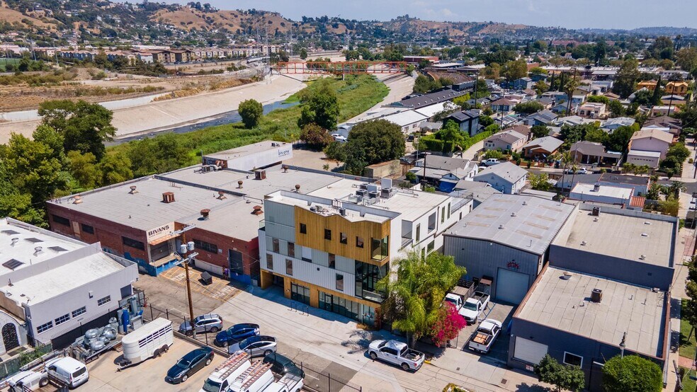 More Photos Of 2410-2412 Eads St, Los Angeles Apartments For Lease