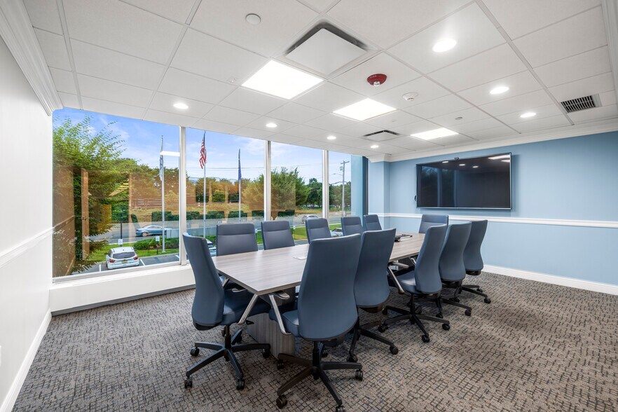 More Photos Of 275 Broadhollow Rd, Melville Office For Lease