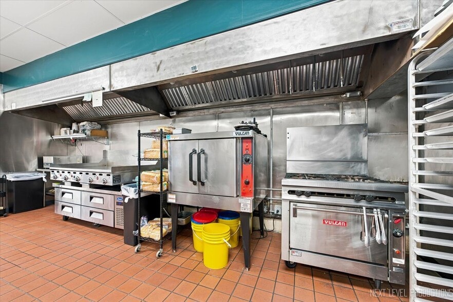 More Photos Of 227 W Wilson St, Batavia Restaurant For Sale