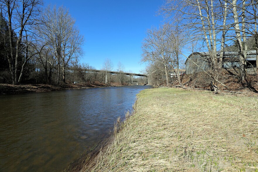 More Photos Of 4587 State Route 17b, Callicoon Auto Dealership For Sale
