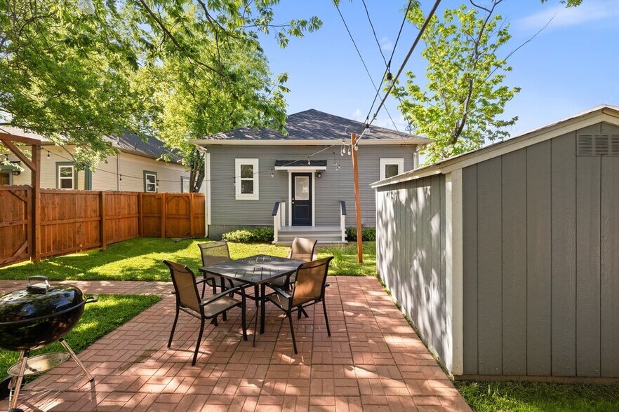 More Photos Of 314 W 3rd St, Taylor Multifamily For Sale