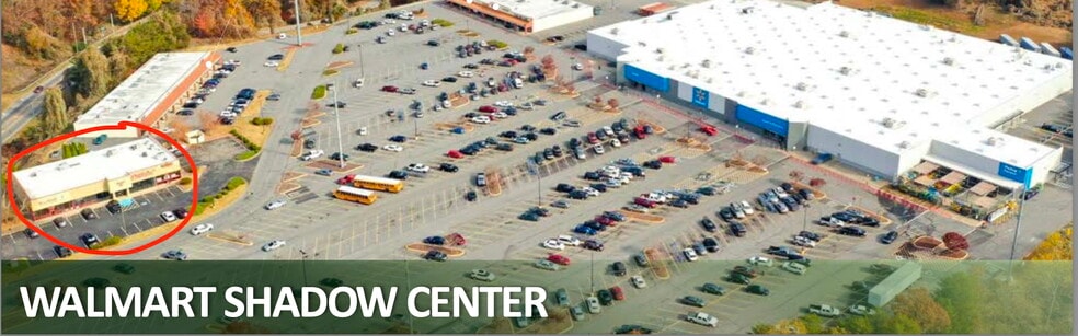More Photos Of 420 Walmart Way, Dahlonega Storefront For Lease