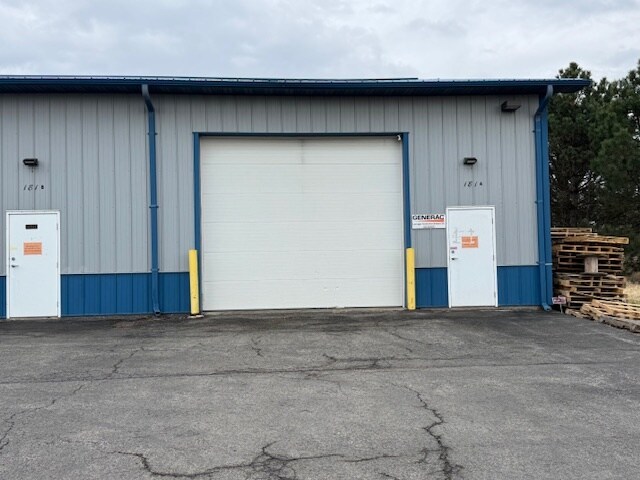 More Photos Of 181 Wolf St, Yorkville Warehouse For Sale