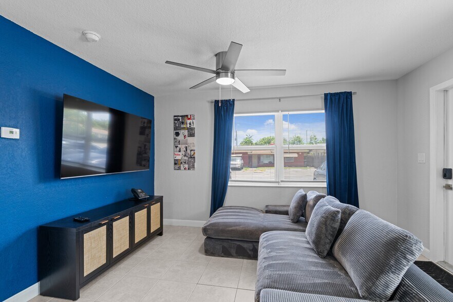 More Photos Of 1301 NE 16th Ter, Fort Lauderdale Apartments For Sale