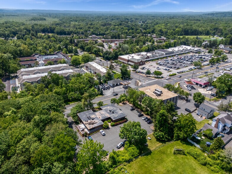 More Photos Of 8 Shunpike Rd, Madison Office For Sale